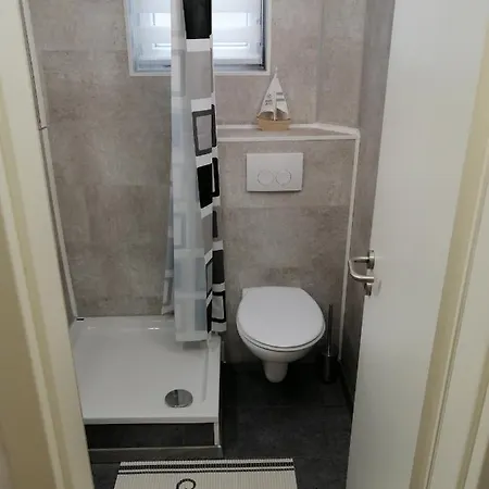 Apartment Fewo Nr 3 Sahlenburg Mit Eigener Terasse. 800mtr Vom Cuxhaven