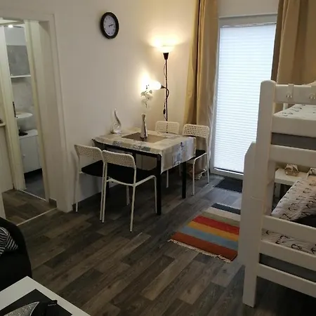 Apartment Fewo Nr 3 Sahlenburg Mit Eigener Terasse. 800mtr Vom Cuxhaven